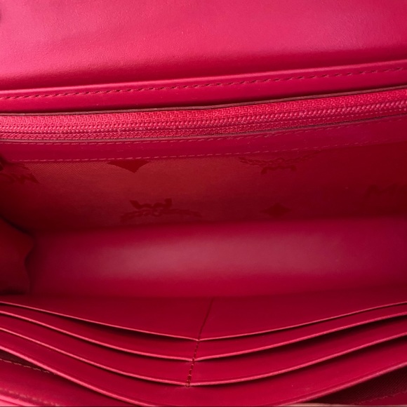 MCM clutch bag - Picture 3 of 9